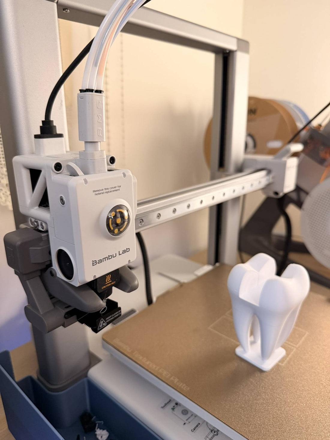 Formora.gr Custom Project: 3D Printing & Διακόσμηση: Μια «Χαμογελαστή» Πινελιά στο Οδοντιατρείο