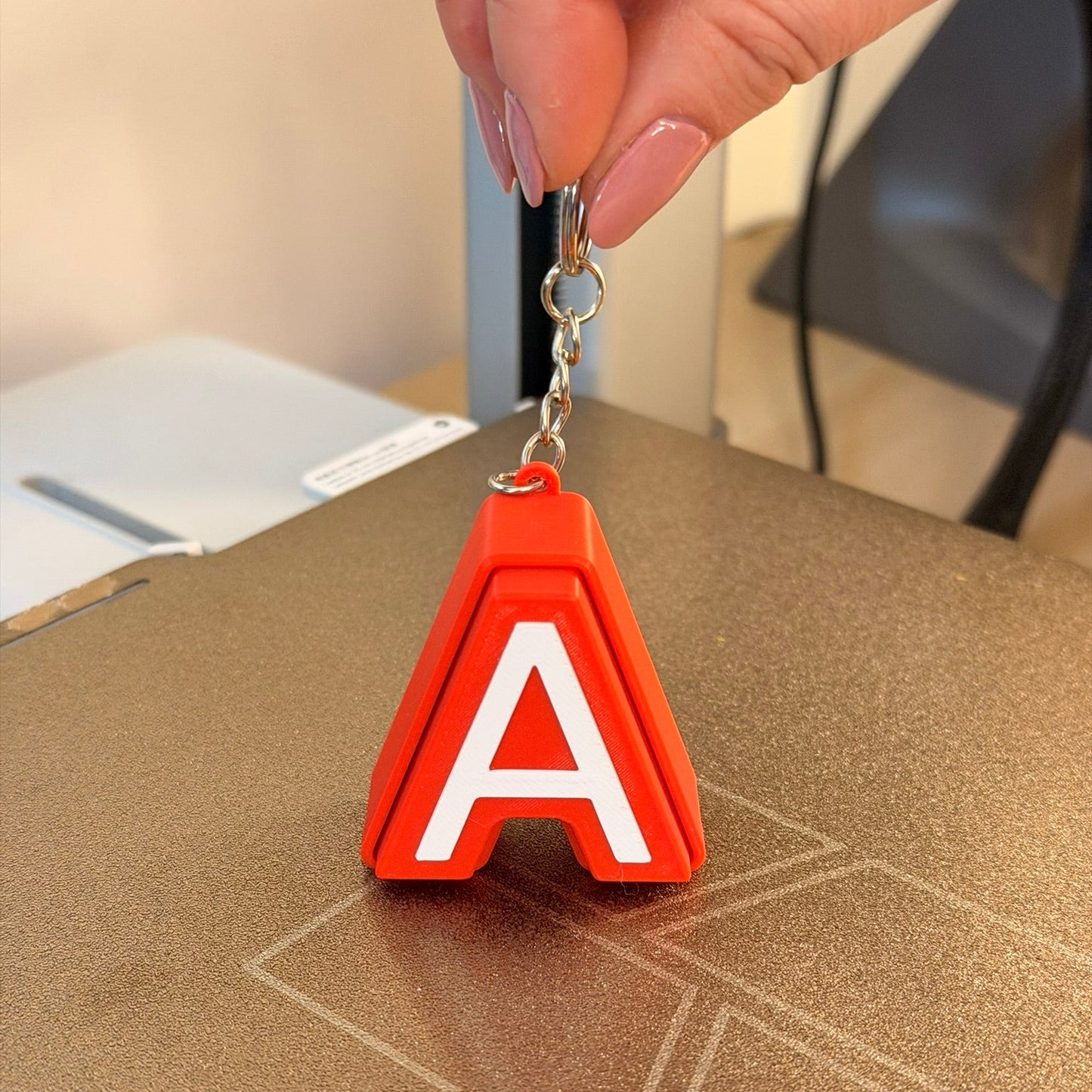 "Το δικό σας αρχικό γράμμα" Clicker Fidget & Keychain – Το απόλυτο αξεσουάρ για τα χέρια σας!