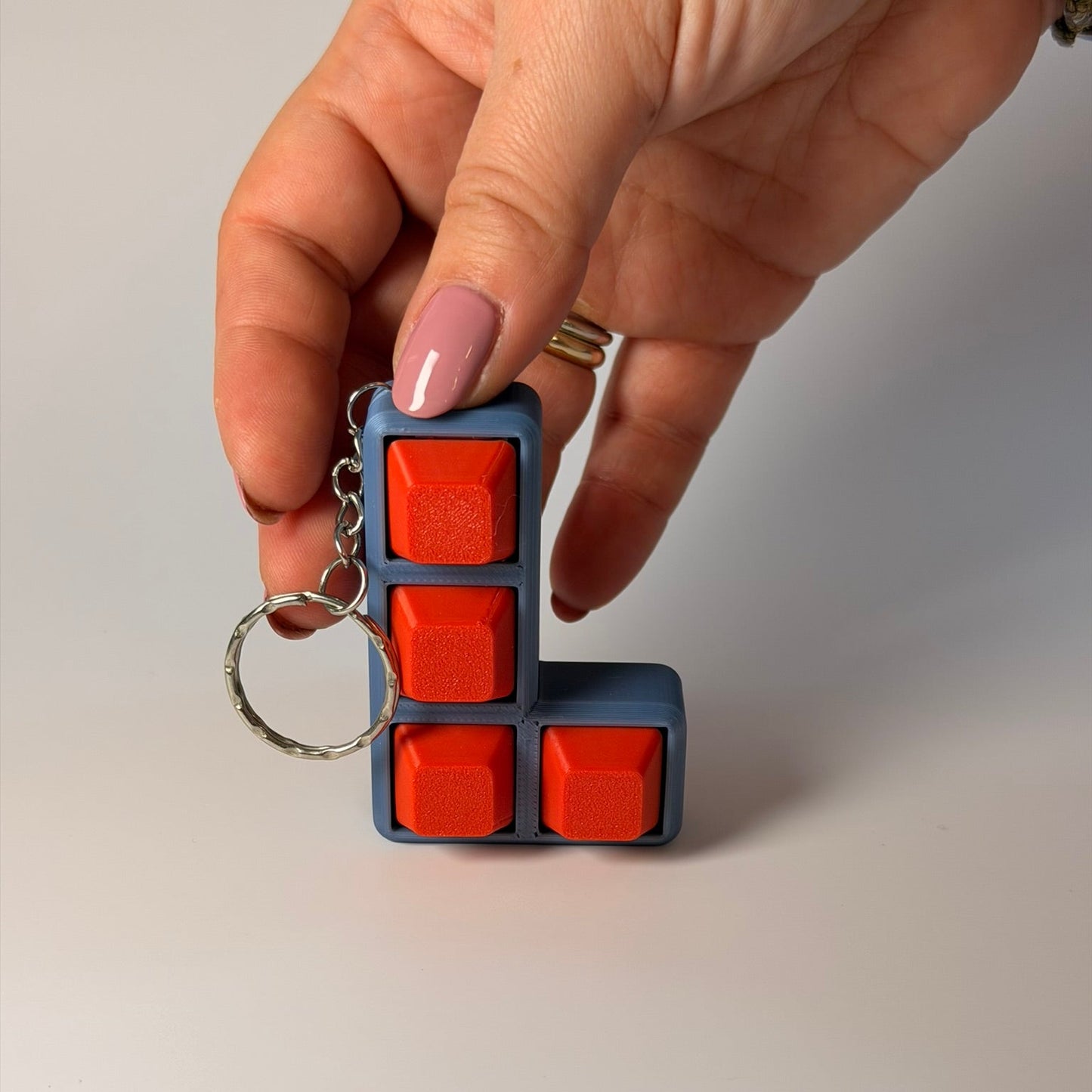L-Shape Fidget Clicker – Εργονομία & Ικανοποίηση σε κάθε γωνία! 📐✨