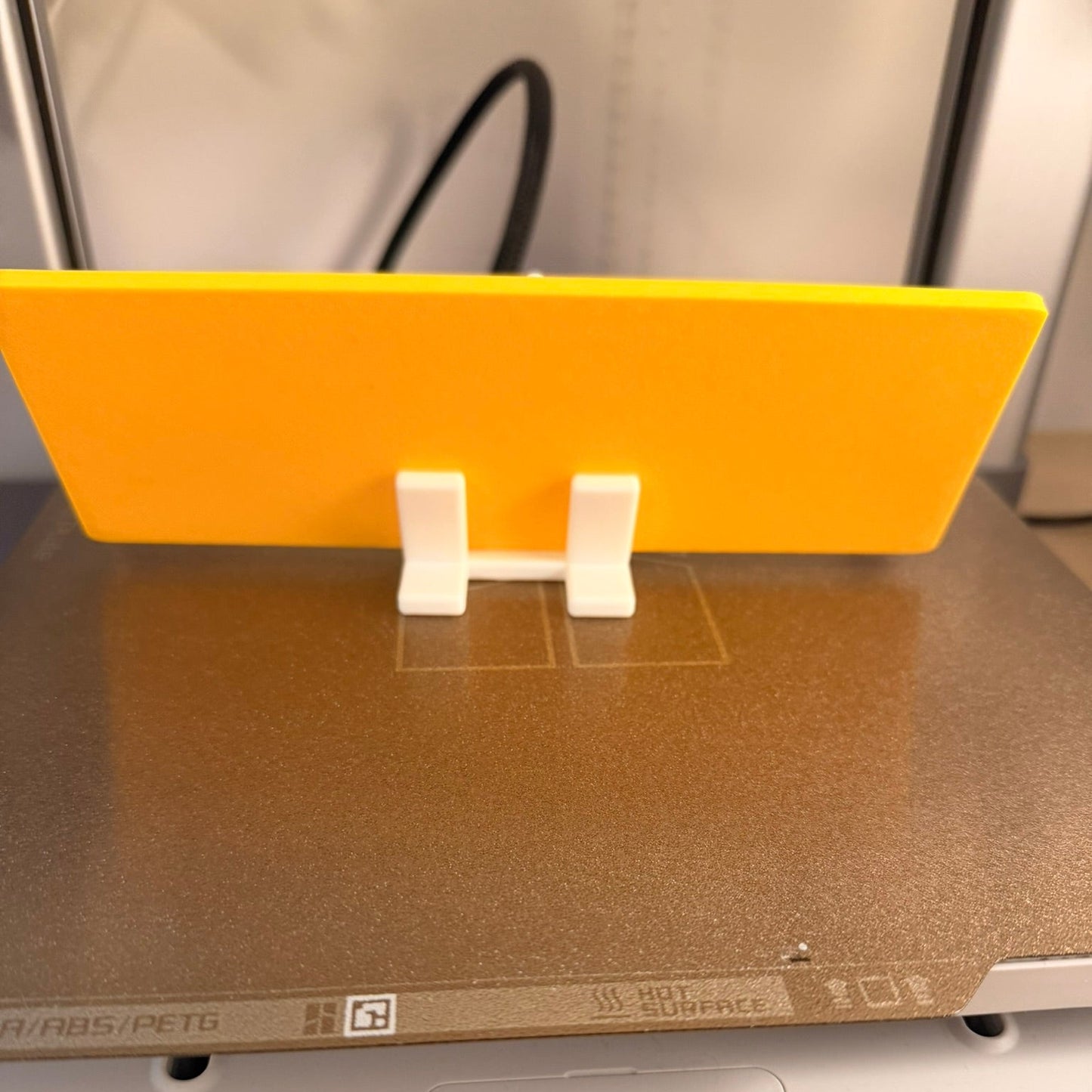 3D Printed Επιτραπέζια Επιγραφή Πλάκα με Custom Όνομα LePetitCochon 20εκ. και Σταντ Στήριξης