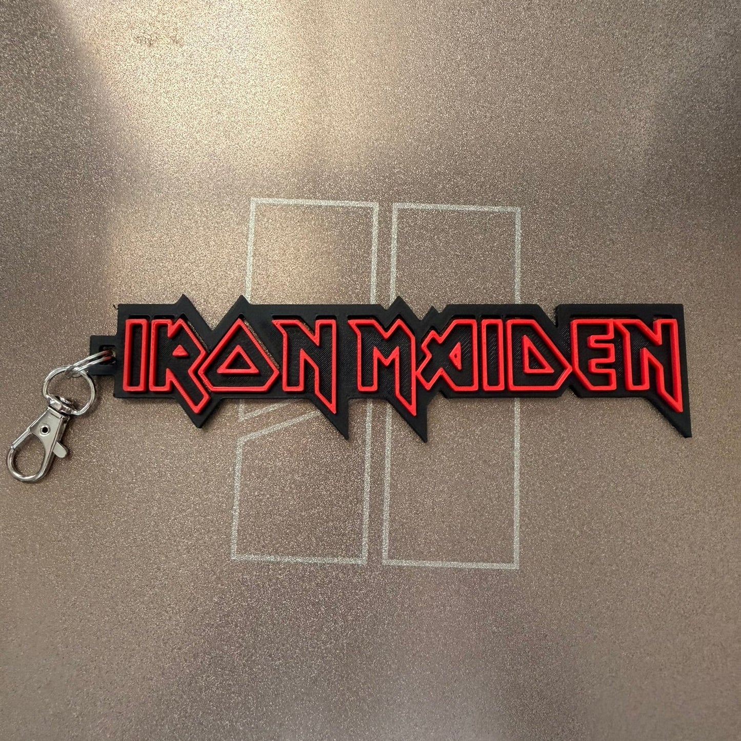 3D Printed Μπρελόκ Iron Maiden – Up the Irons για την τσάντα σου!