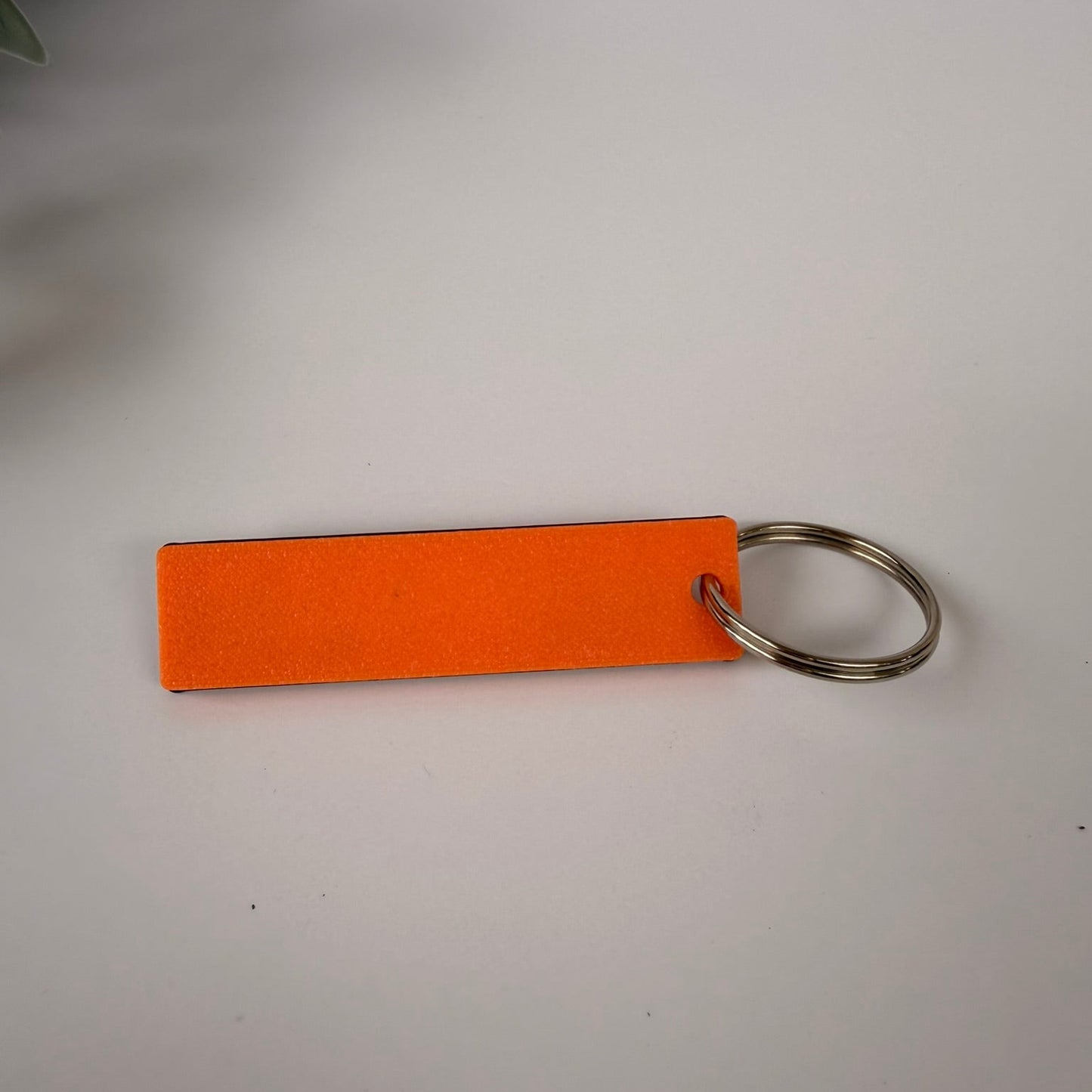 Προσωποποιημένο 3D Printed Μπρελόκ Πινακίδα Δ.Χ. με τον Αριθμό σου (Πορτοκαλί)