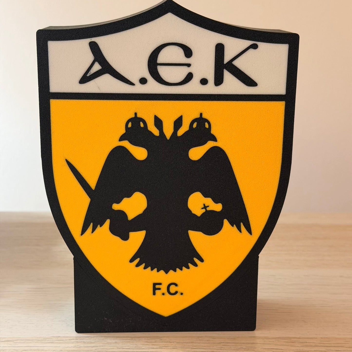 3D Printed Stand σήμα ΑΕΚ (17x14cm) με Stand & Υποδοχή Τοίχου
