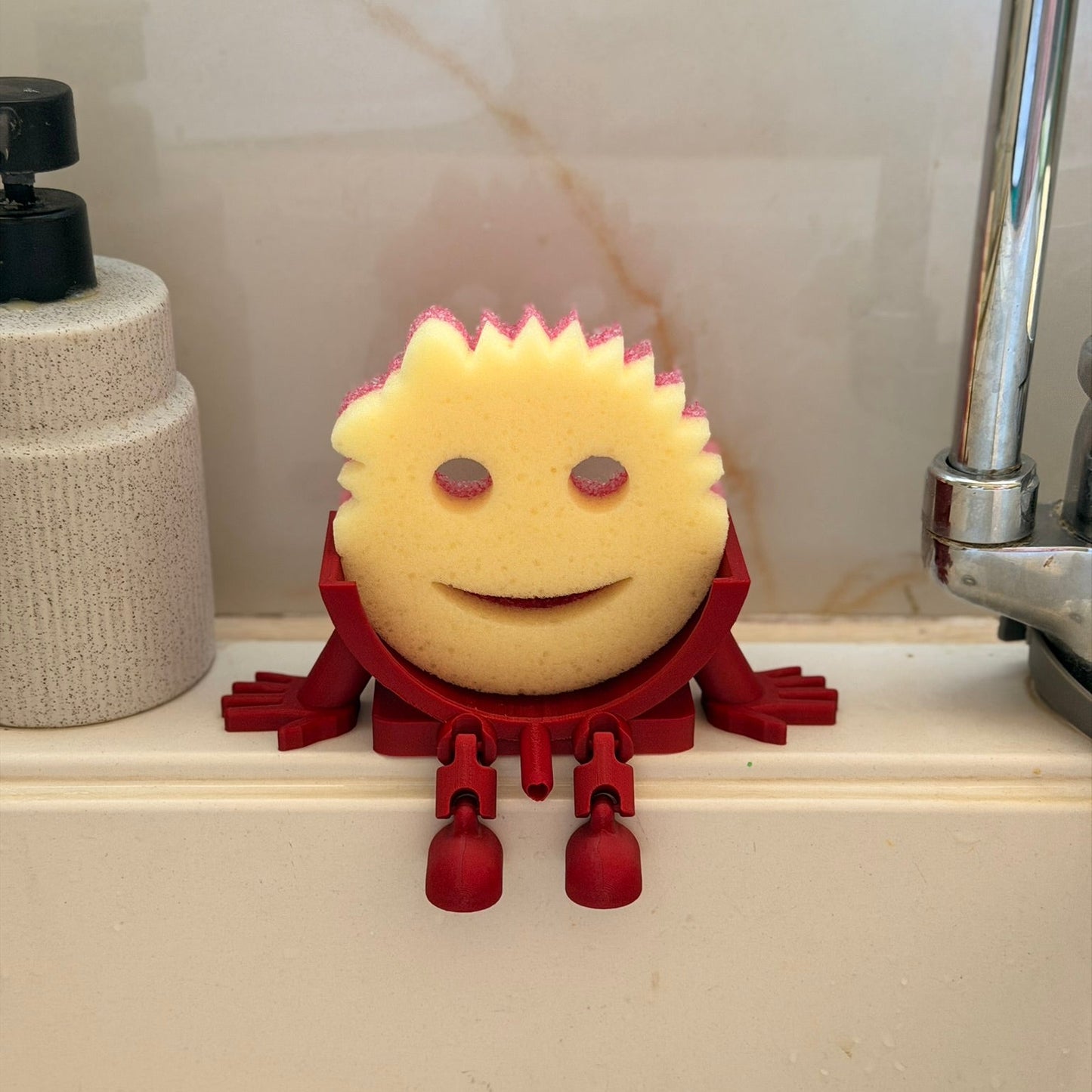 Scruby : Η πιο Αστεία & Χρήσιμη Βάση για το Scrub Daddy Σφουγγαράκι