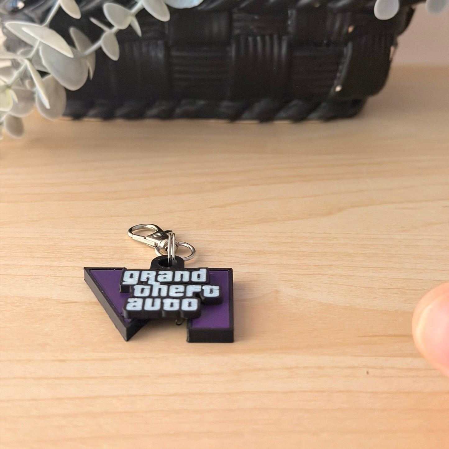 Grand Theft Auto (GTA) 3D Printed μπρελόκ Μωβ