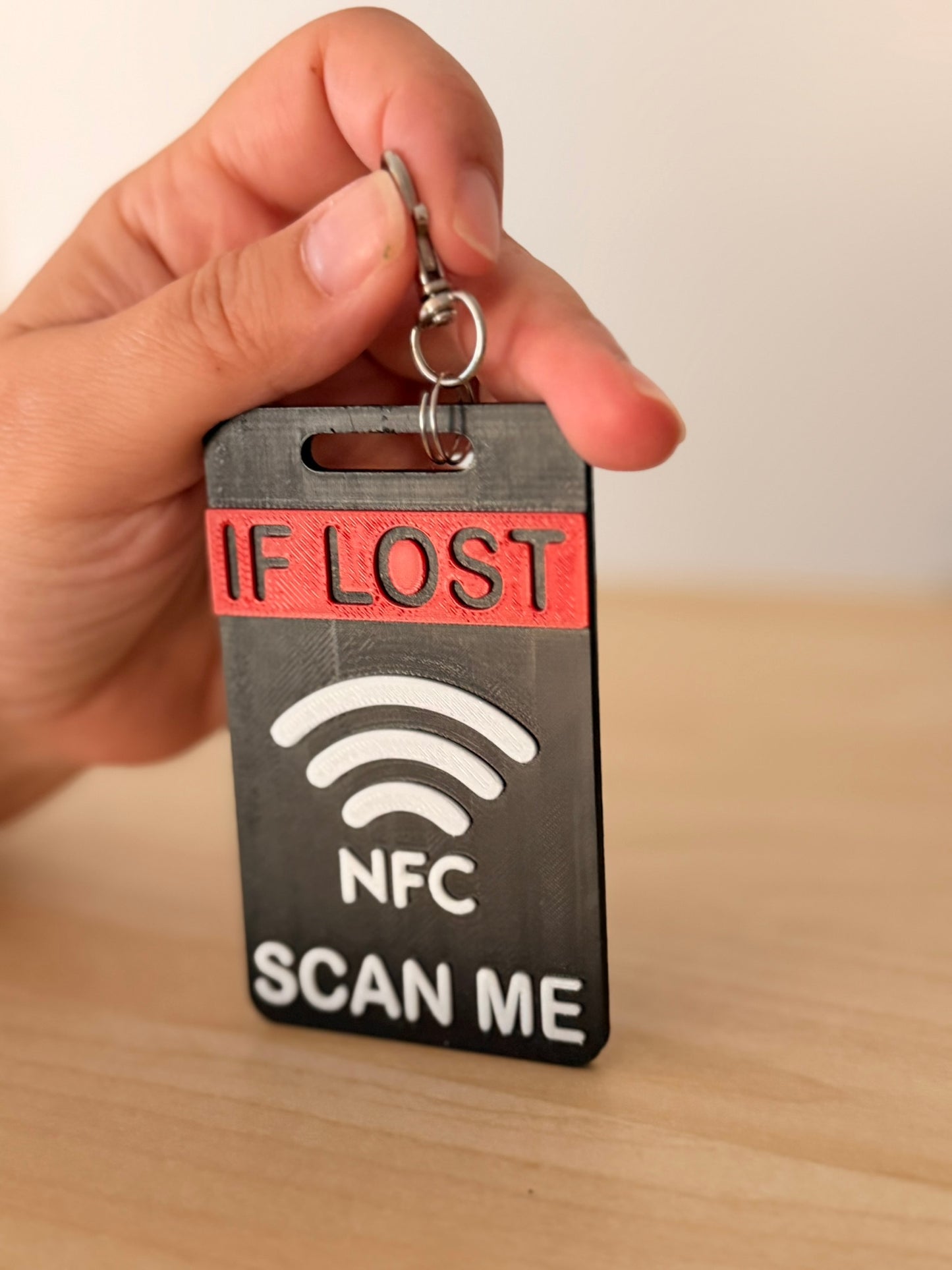 Smart NFC Μπρελόκ Αποσκευών & Τσάντας Οριζόντιο Κόκκινο | 3D Printed Lost & Found Tag